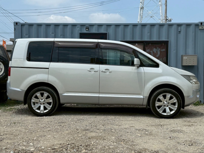 DELICA D5