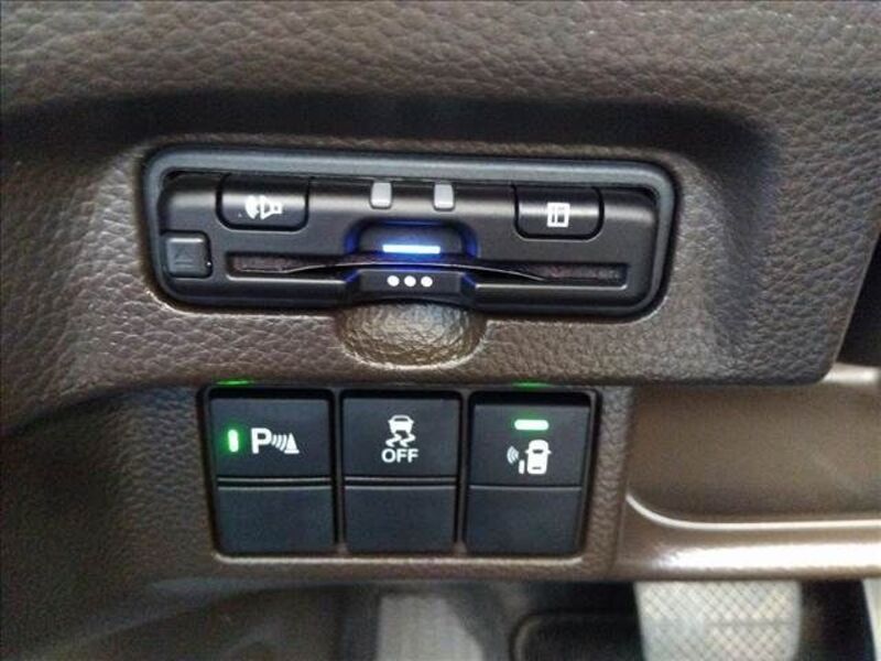 N BOX
