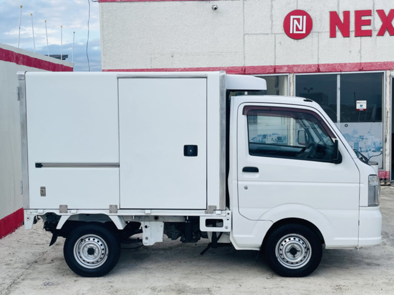 MINICAB TRUCK