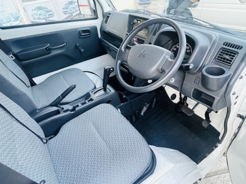 MINICAB TRUCK