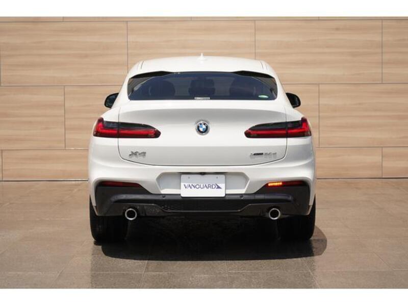 X4