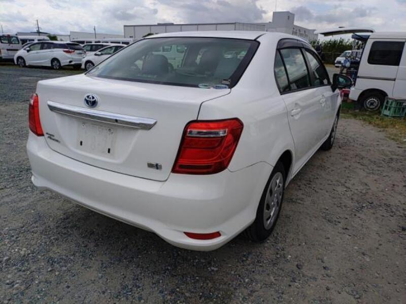 COROLLA AXIO