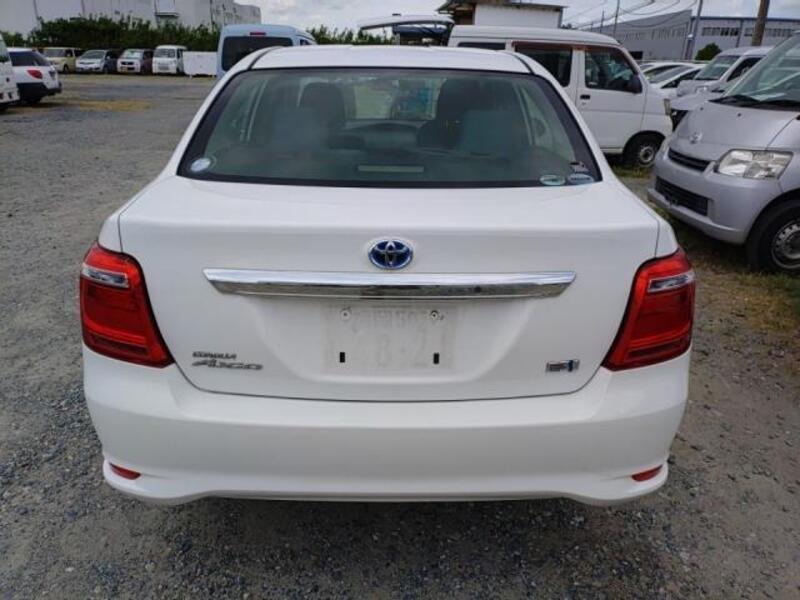 COROLLA AXIO