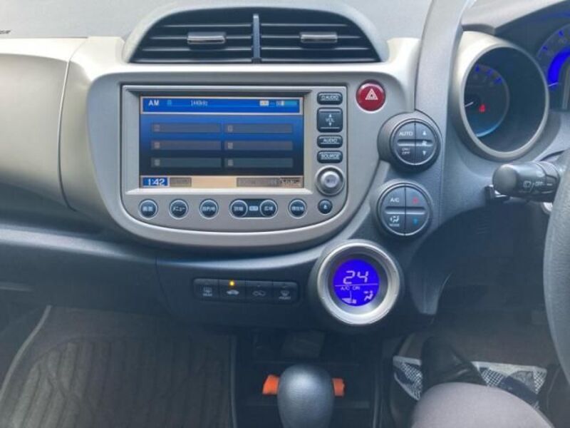 FIT HYBRID