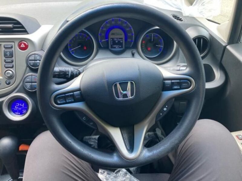 FIT HYBRID