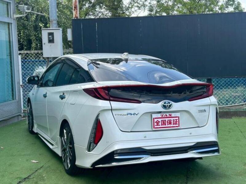 PRIUS PHV