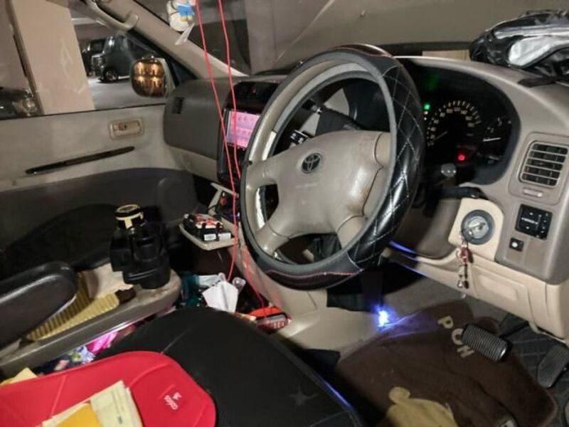 GRAND HIACE