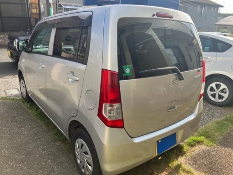 WAGON R