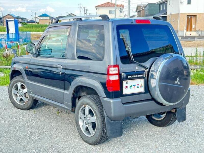 PAJERO MINI
