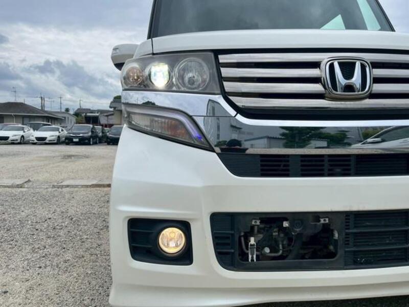 N BOX CUSTOM