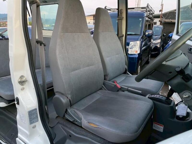 MINICAB VAN