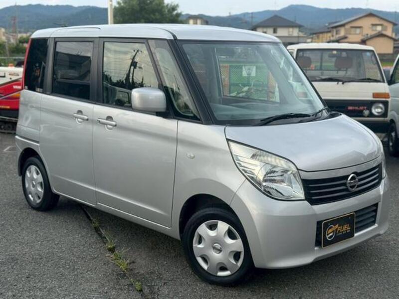 NISSAN ROOX
