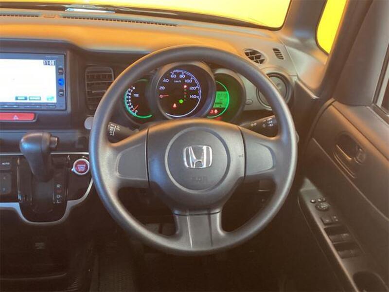 N BOX