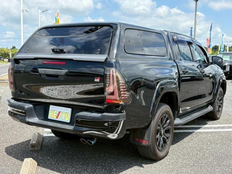 HILUX