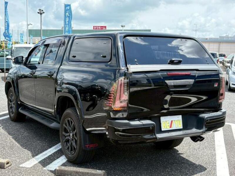HILUX