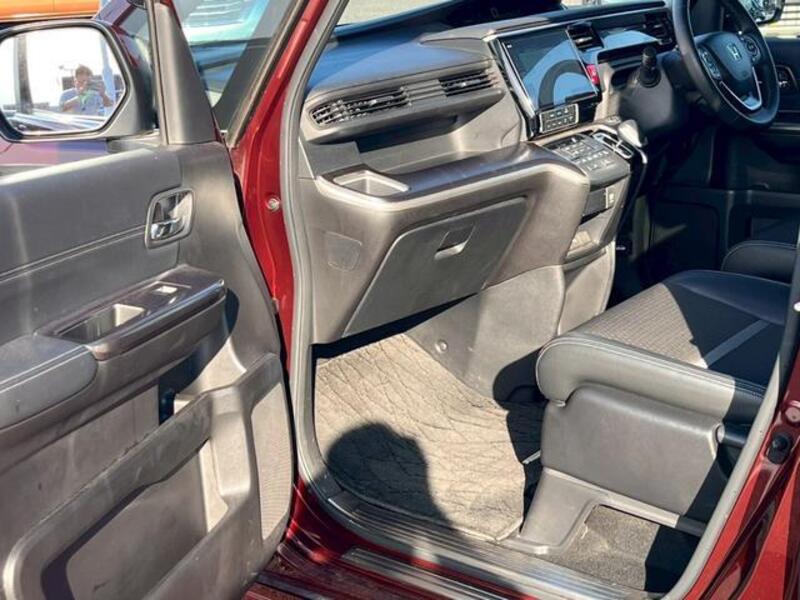 STEPWAGON SPADA