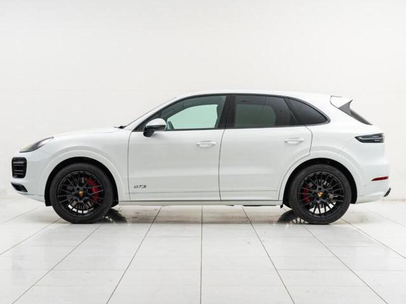 CAYENNE