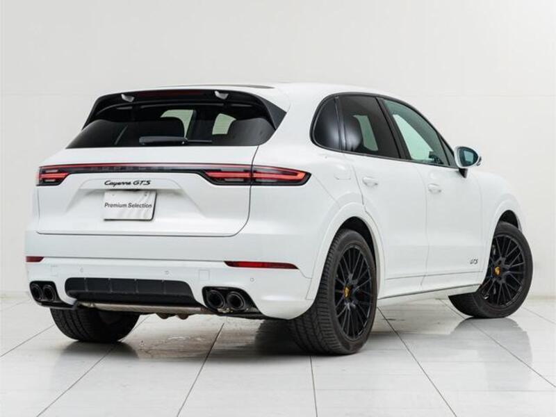 CAYENNE