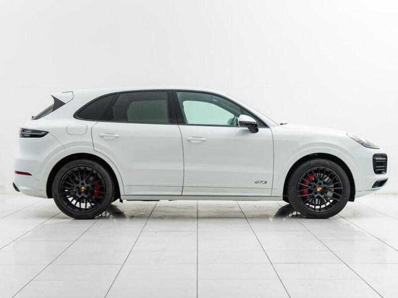 CAYENNE