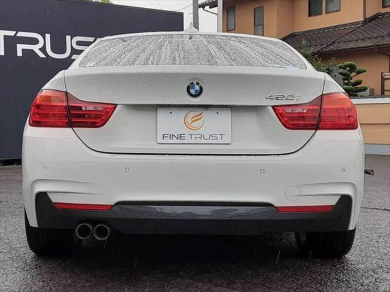 4 SERIES