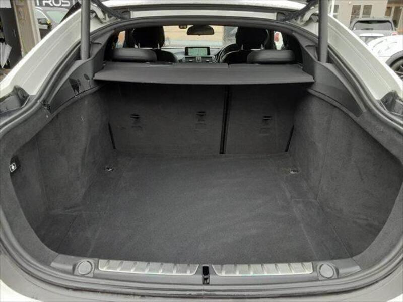 4 SERIES