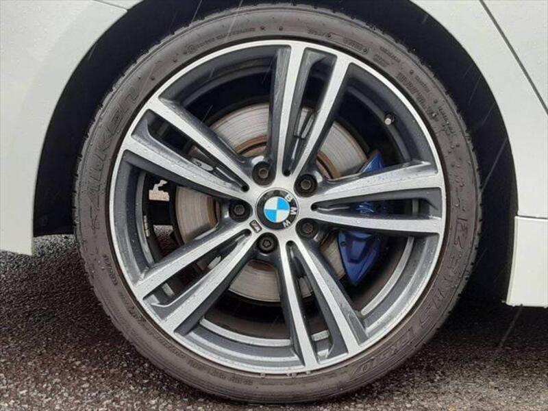 4 SERIES