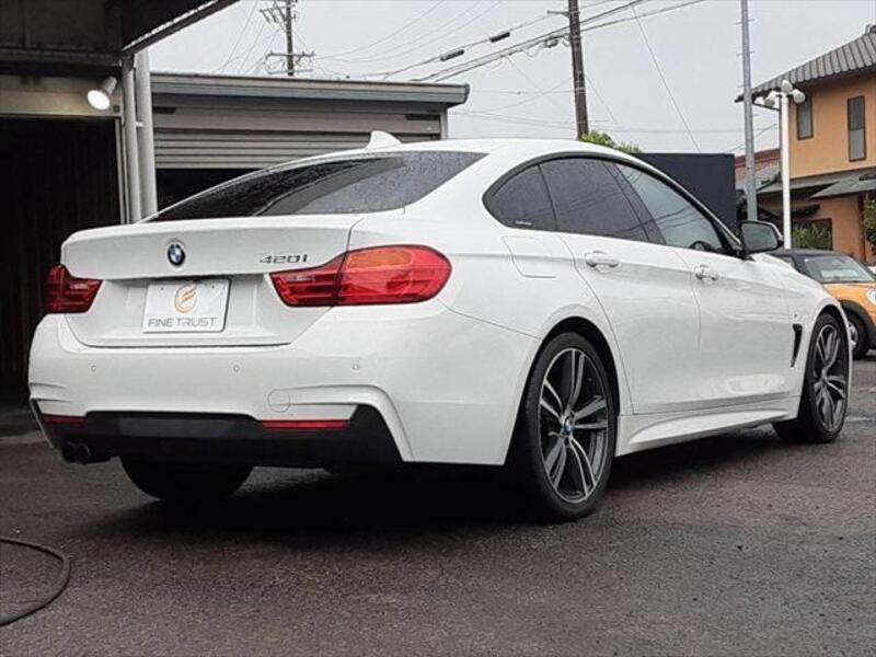4 SERIES