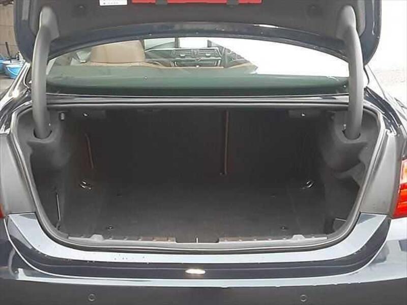 4 SERIES