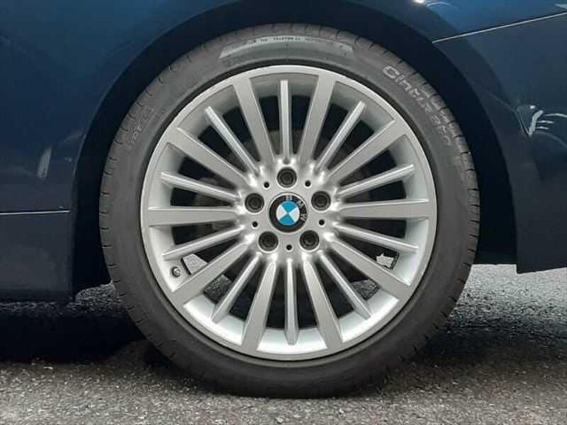4 SERIES