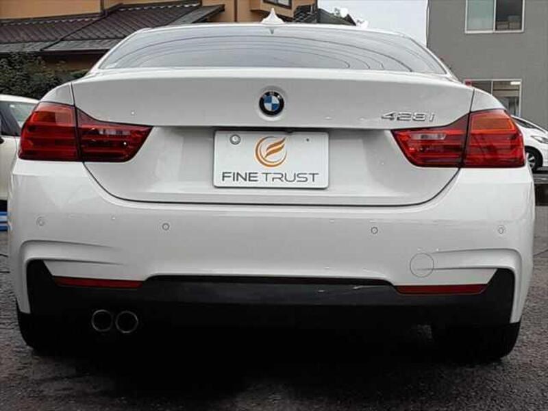 4 SERIES