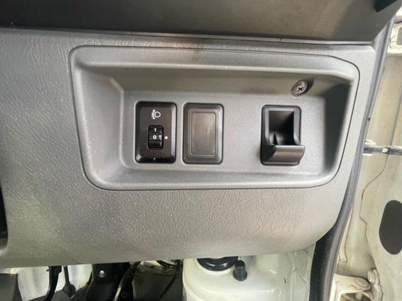 CLIPPER TRUCK