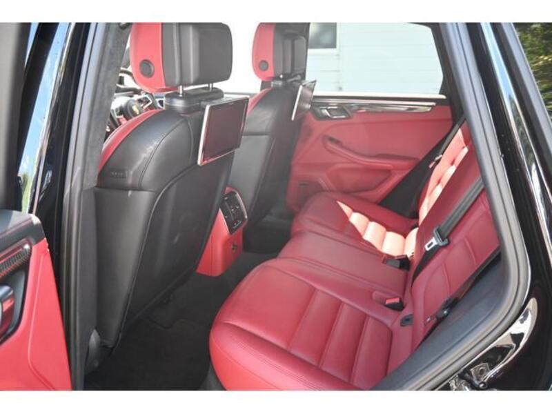 MACAN