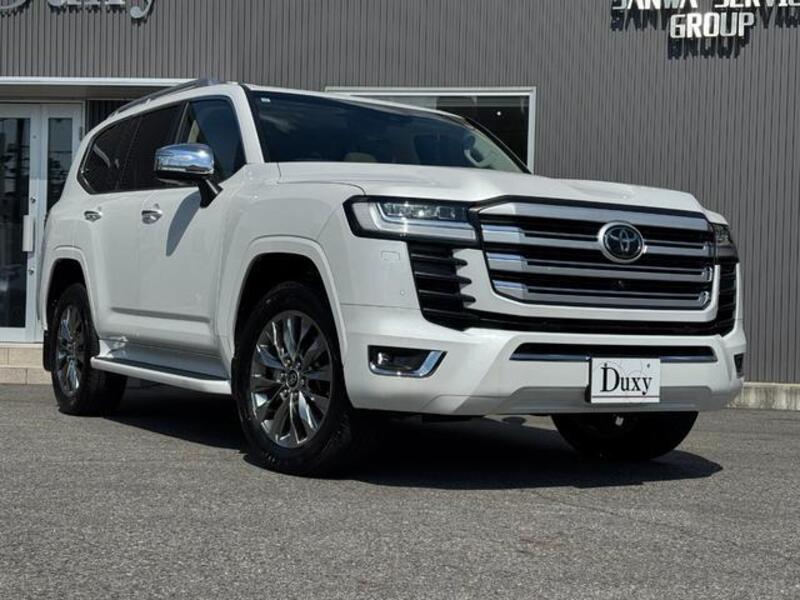 LAND CRUISER