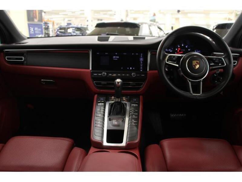 MACAN