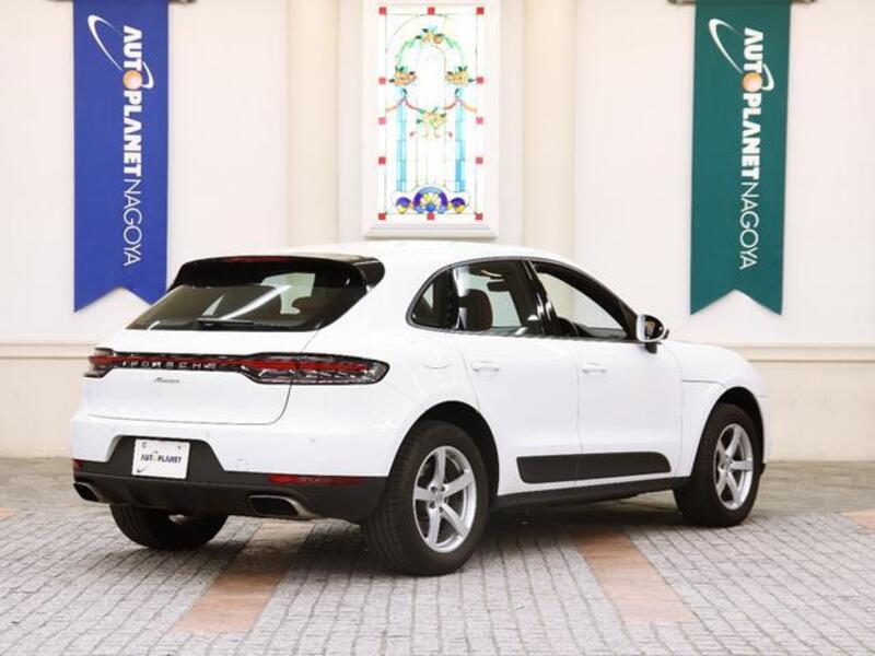 MACAN