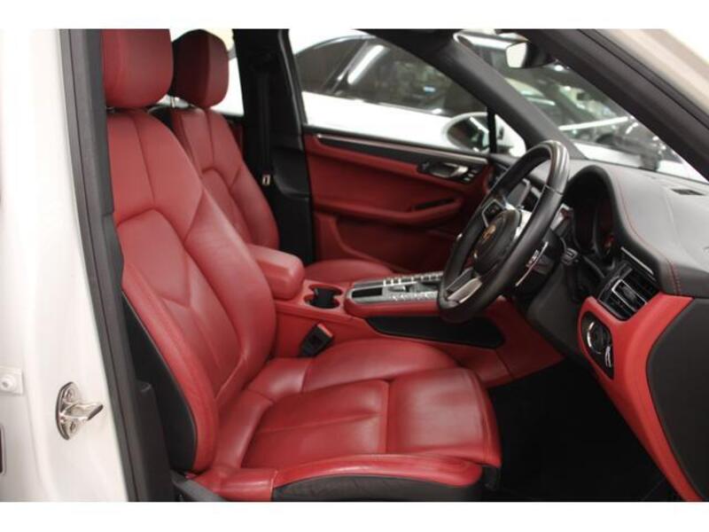MACAN