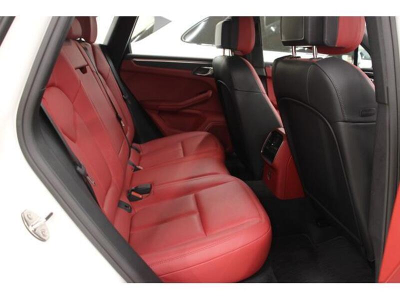 MACAN