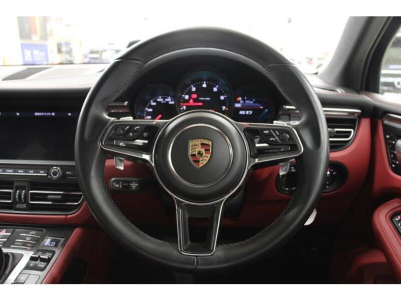 MACAN