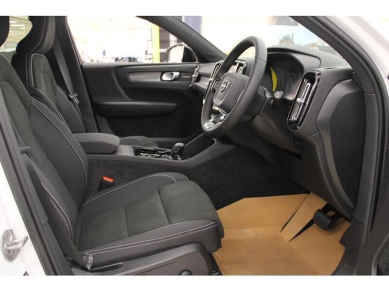 XC40