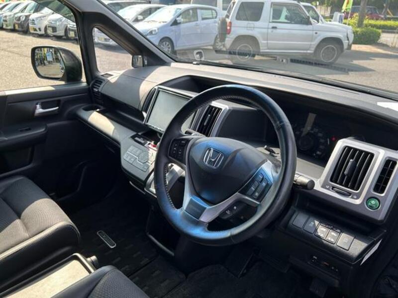 STEPWAGON SPADA