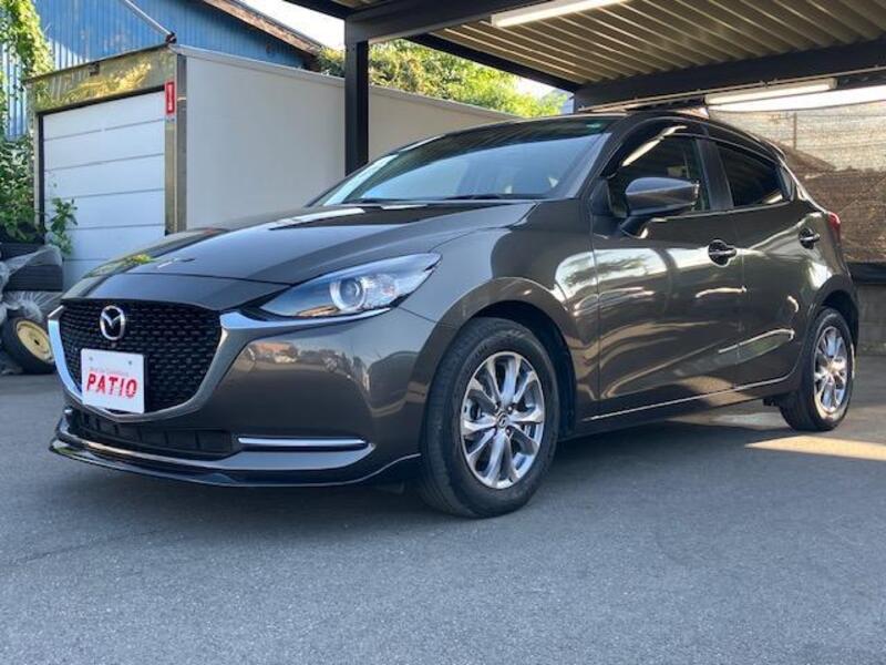 MAZDA2