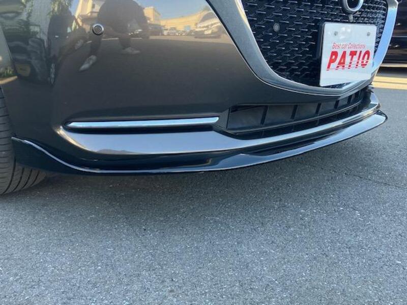 MAZDA2