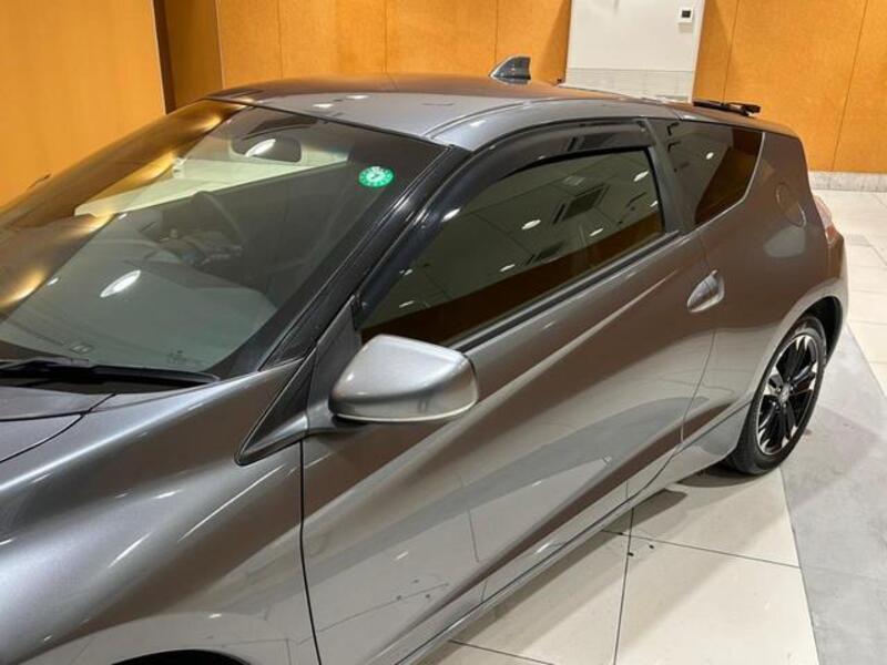 CR-Z