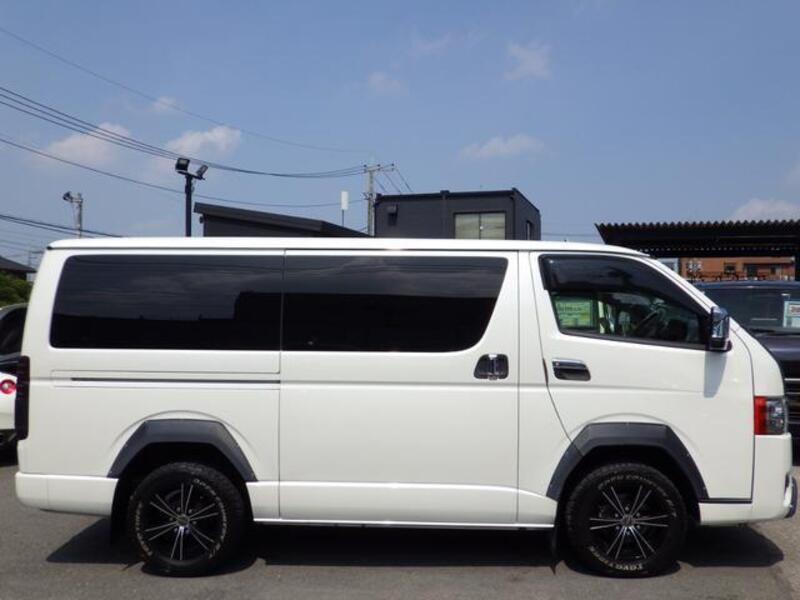 HIACE VAN