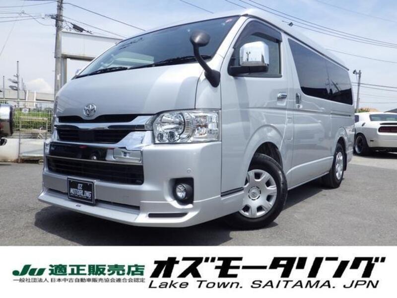 TOYOTA HIACE WAGON
