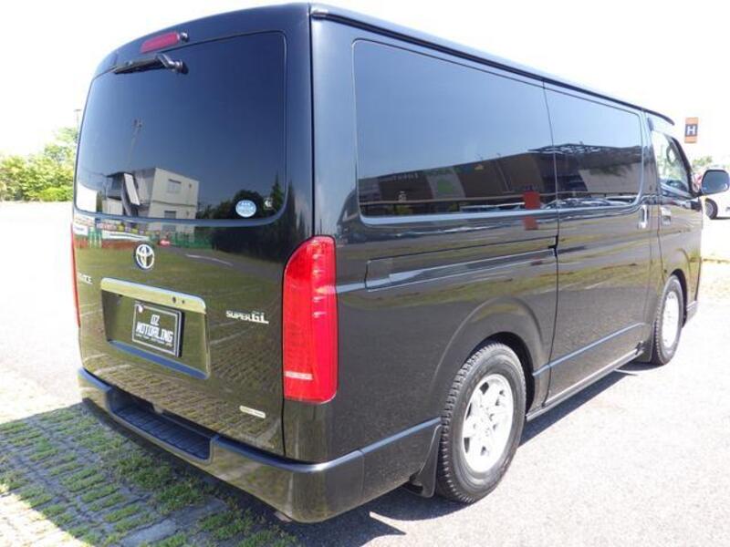 HIACE VAN