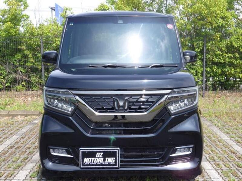 N BOX CUSTOM
