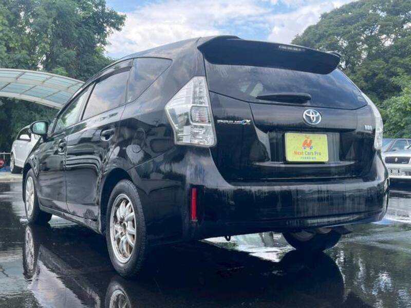 PRIUS ALPHA