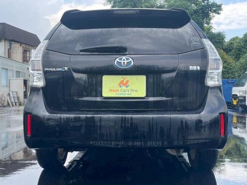 PRIUS ALPHA