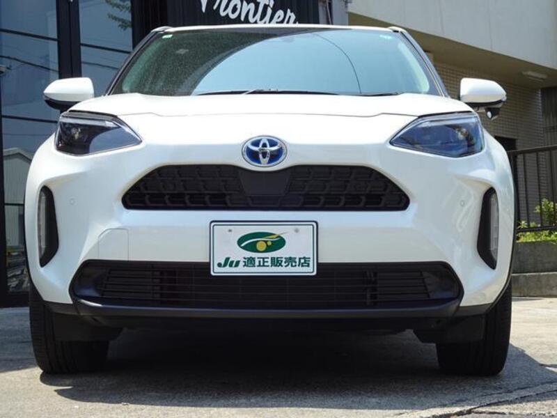 YARIS CROSS